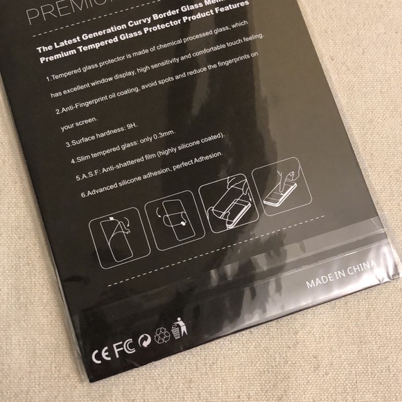 🍀4/$15! NWT!! Nintendo Switch Screen Protector - Picture 5 of 8